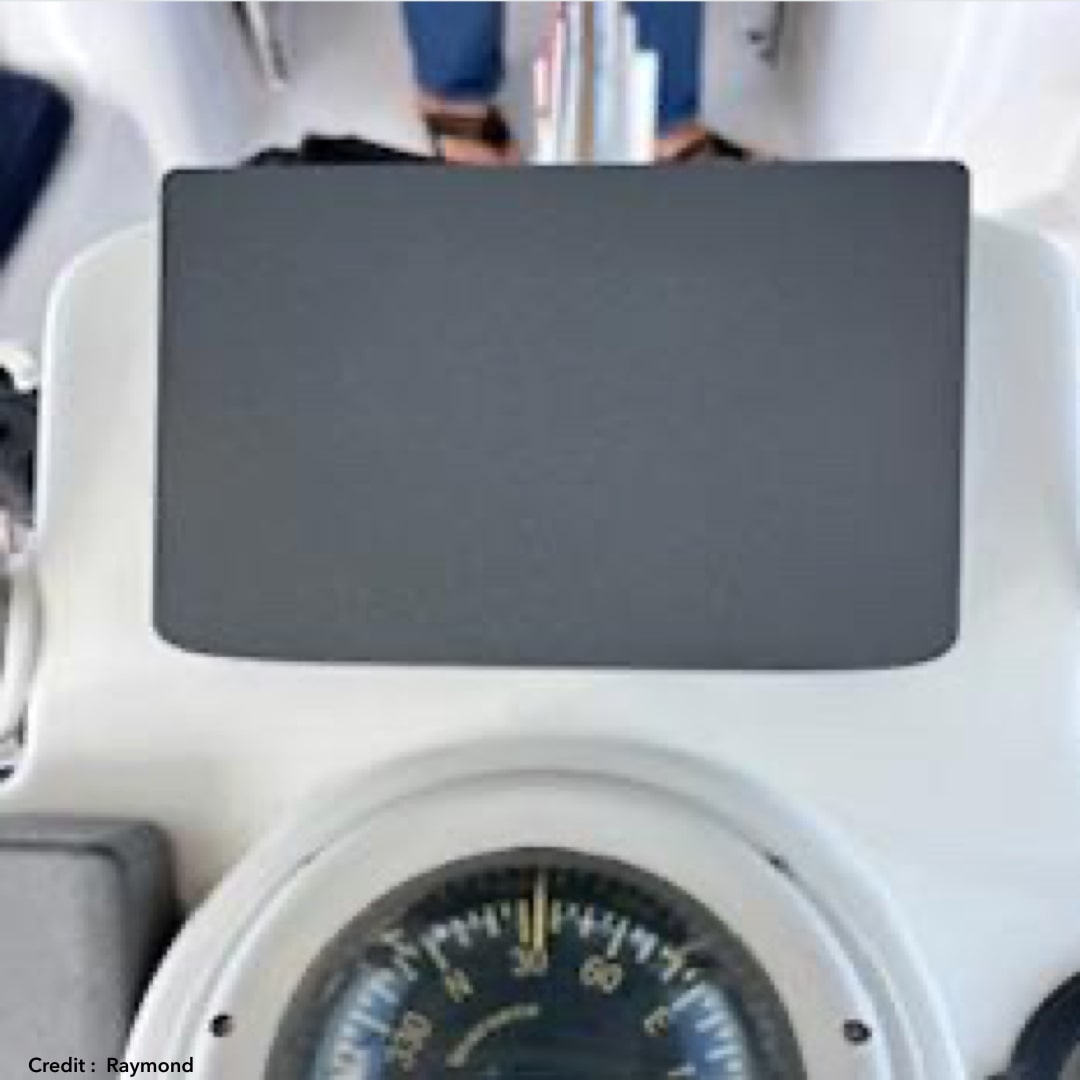 Raymarine-ST7002-Suncovers-Sailing-1-min