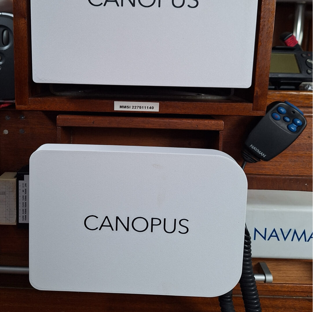 Raymarine-A70-Suncovers-Sailing-1