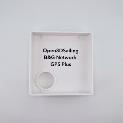 Vue arrière d'un instrument B&G Network GPS plus couvert par un capot de protection