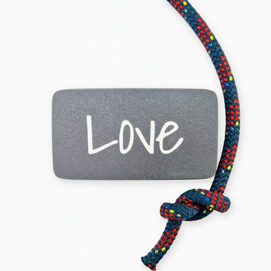 Sun cover for a Raymarine i40 instrument display