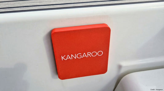 Client providing feedback on a suncover mounted near engine controls