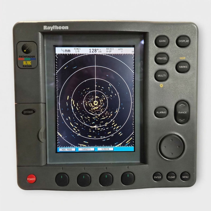 RL70CRC Pathfinder Radar & Chartplotter