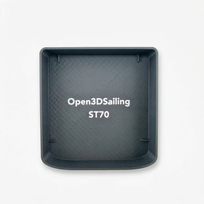 Vue arrière d'un capot protégeant un instrument ST70 Raymarine